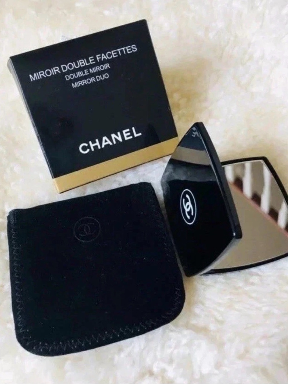 Chanel Double Mirror Compact - Picture 4 of 5